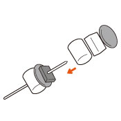 串にマシュマロとその他の食材を交互にさします。