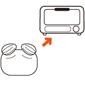 オーブンから取り出し、犬の耳になるようアーモンドを軽く押さえながらのせ120℃のオーブンで約50分焼きます。