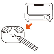 オーブンから取り出し、冷めたらチョコペンで目と鼻を描きます。