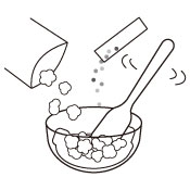 ポップコーンを加えて、（１）を全体に絡めたらトッピング用シュガーをまぶします。